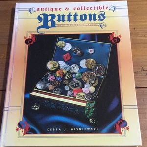 Beautiful book for button collectors great shape.
